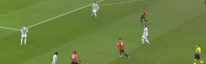 开云体育下载-【意甲】伊布伤退 AC米兰主场平尤文图斯