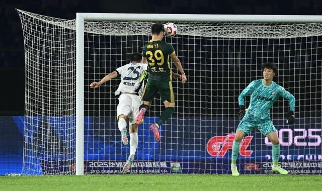 开云体育下载-【中超】王钰栋破门米特里策绝杀 浙江3比2三镇