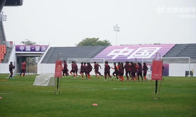 开云体育官网-从U17女足国家队进入U20女足国家队，来听听张克璨对此的感想