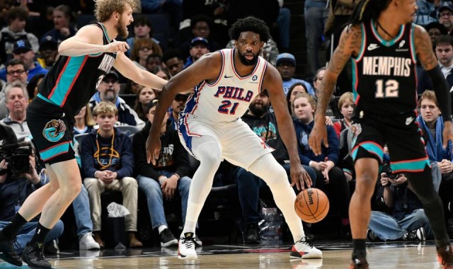 开云-探花准绝杀76人加时险胜灰熊 费城三核93分莫兰特40分赛季新高