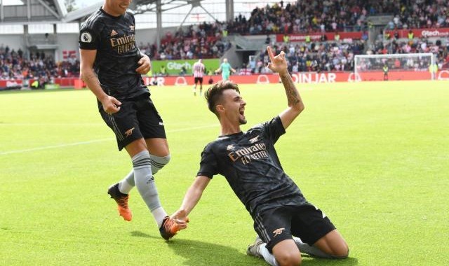 【英超】热苏斯头槌维埃拉长波，枪手3比0复仇小蜜蜂