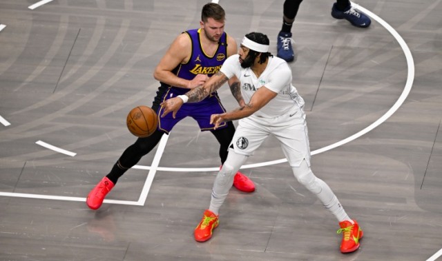 开云体育下载-这……东契奇3月至今已得到589分 超越浓眉独行侠生涯总得分