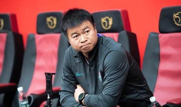 开云APP-于根伟称不推崇归化 回应球员续约：不想道德绑架