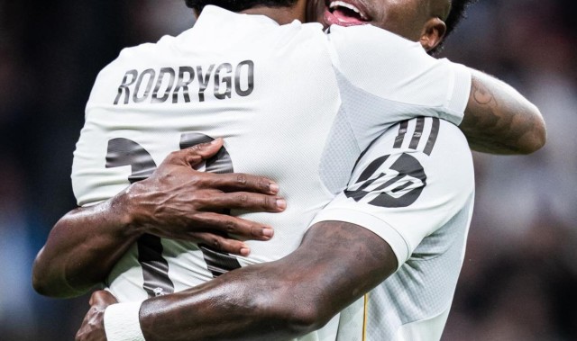 开云体育官网-维尼修斯社媒为罗德里戈庆生：生日快乐，我的兄弟！