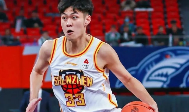 广东男篮7分险胜！拒绝大逆转，新援首秀40分，李奕臻10分